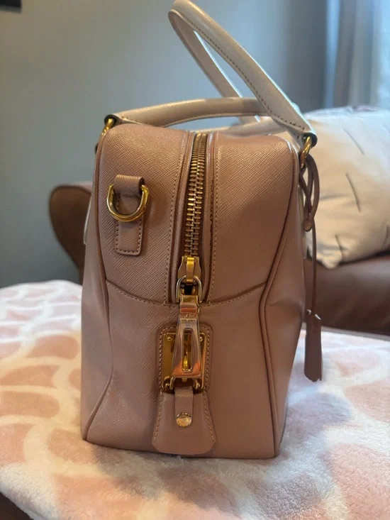 PRADA Saffiano Leather Shoulder Bag - Picture 4 of 13